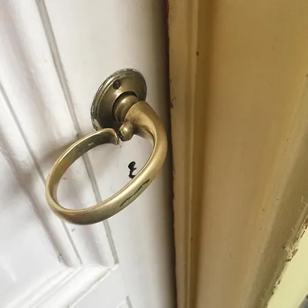 فندق مبيت وإفطار Bienvenue Women Only لوزان