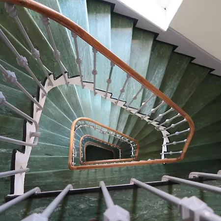 Bienvenue Women Only